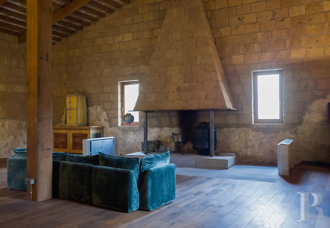En Italie, au sud de Tuscania dans la province de Viterbe, une ancienne abbaye cistercienne réhabilitée au tournant du siècle - photo  n°7